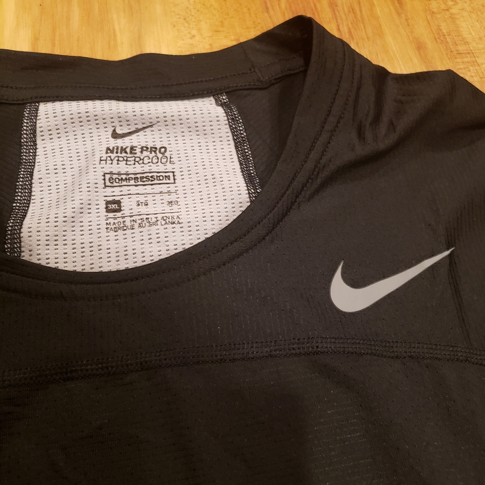 Nike Pro Hypercool Compression Tank Top Sleeveles… - image 2